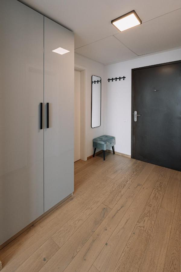 Skau Blue In Sky Park 21 Floor 2 Tower Panoramic View Free Parking Appartamento Bratislava